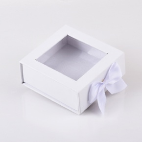 Customized Pendants Packaging Boxes