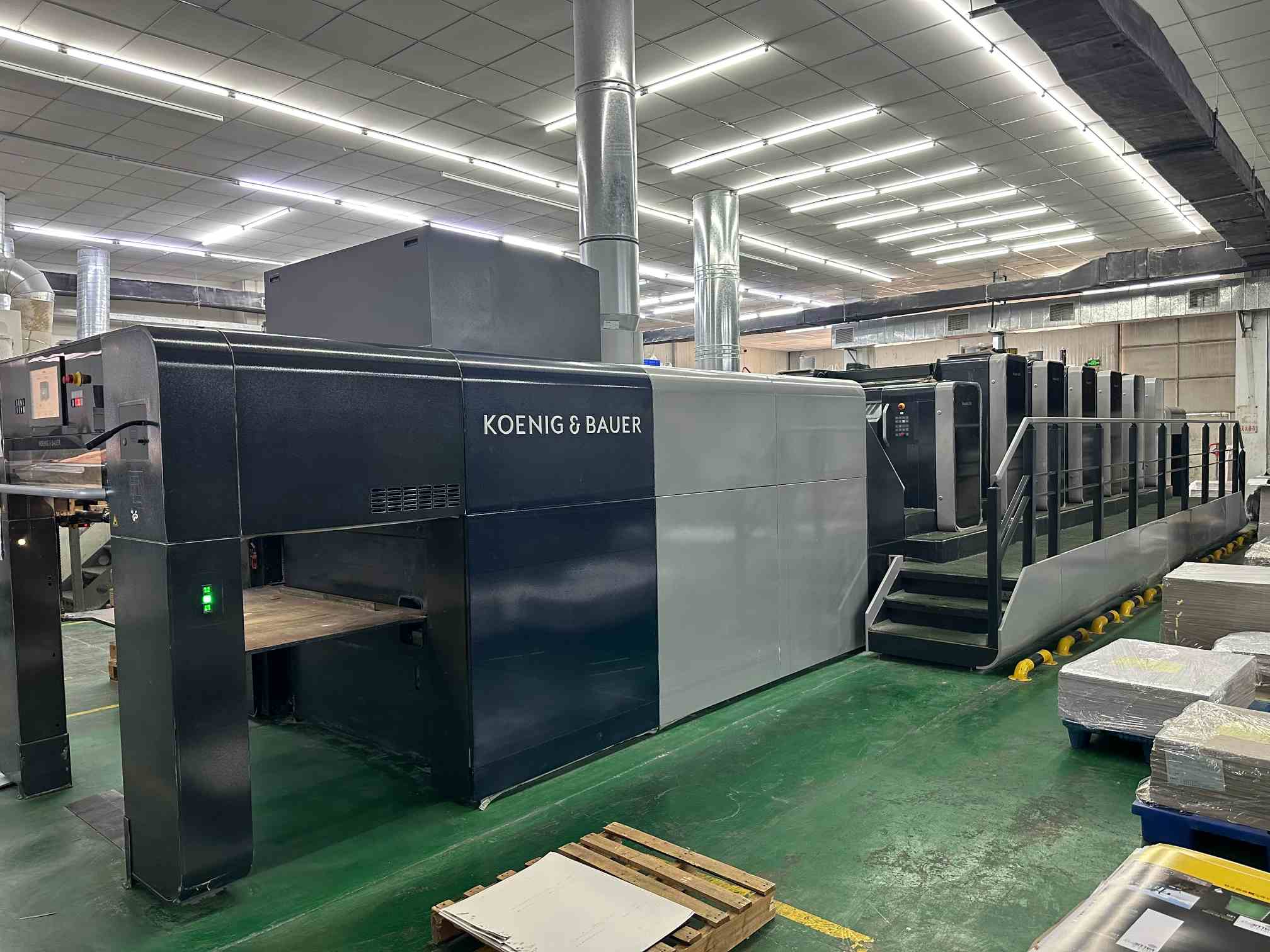 《当纸张也能呼吸:高宝 Rapida 105-6+L,让包装变成艺术》